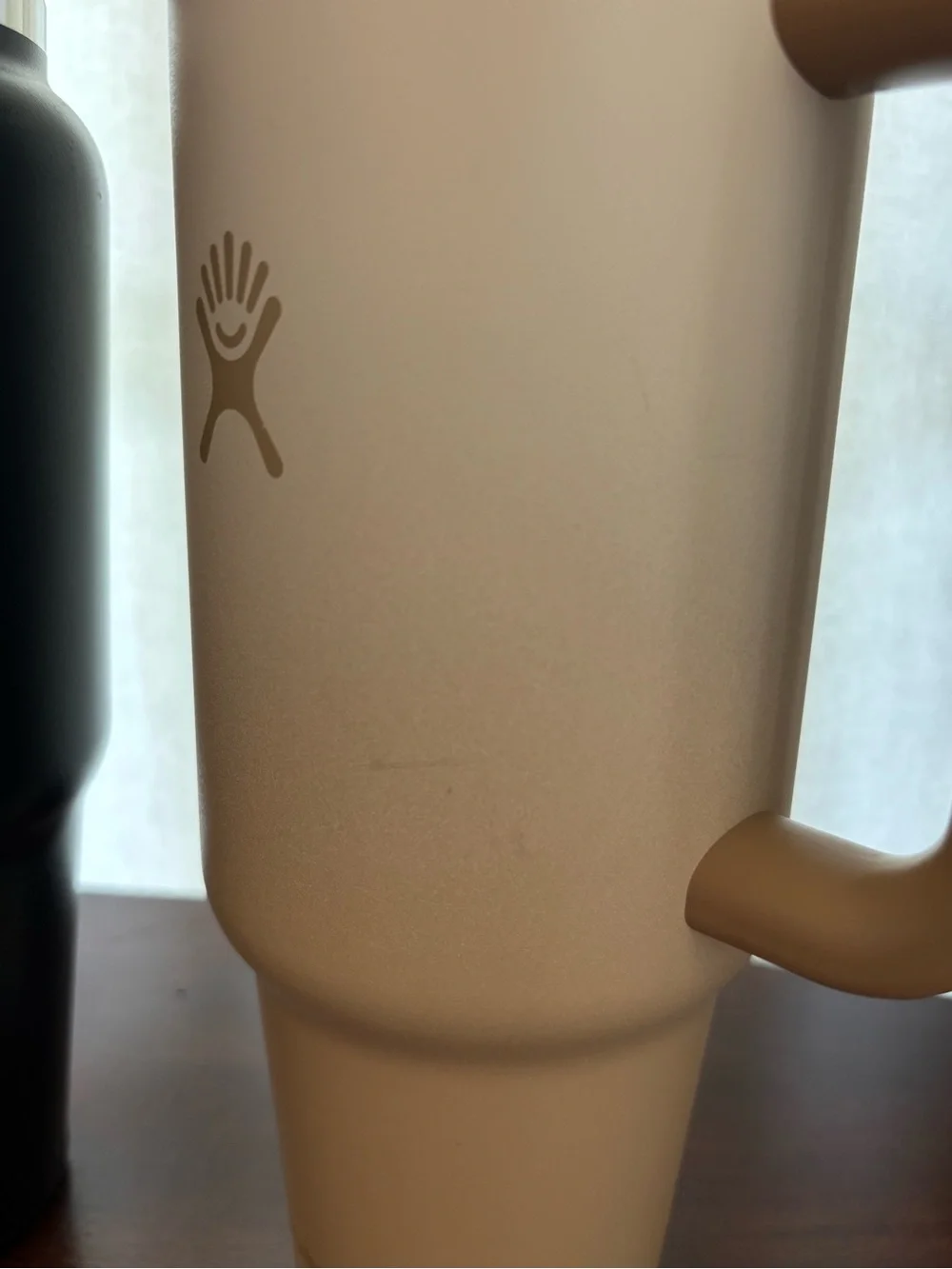 Hydro Flask *BUNDLE* Black 32oz Bottle & Tan 40oz Tumbler